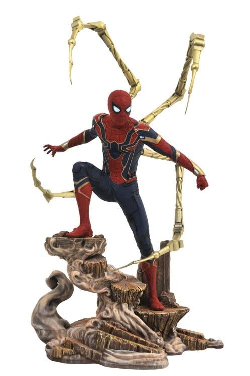Avengers: Infinity War Gallery Iron Spider Figure Diorama Gallery Image 3