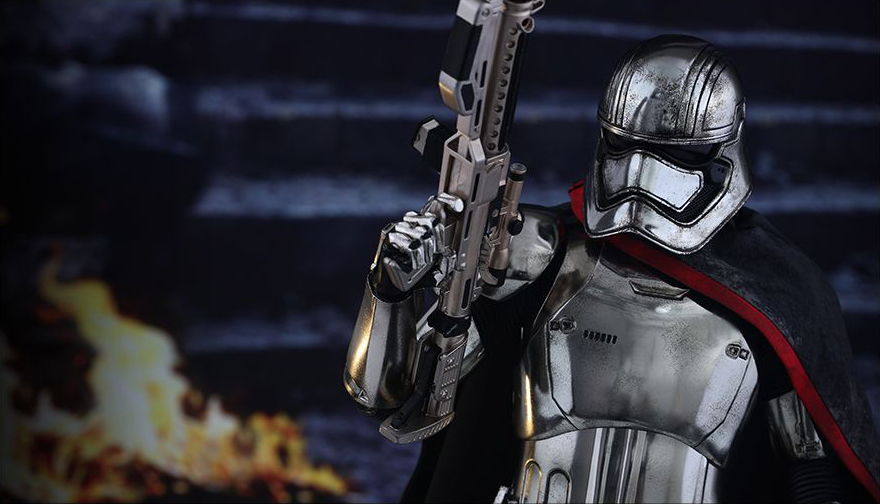 Star Wars: The Force Awakens MMS328 Captain Phasma 1/6th Scale Collectible Figure + $175 BBTS Store Credit Bonus Gallery Image 3