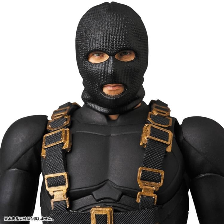 The Dark Knight Trilogy MAFEX No.079 Bruce Wayne Action Figure Gallery Image 9