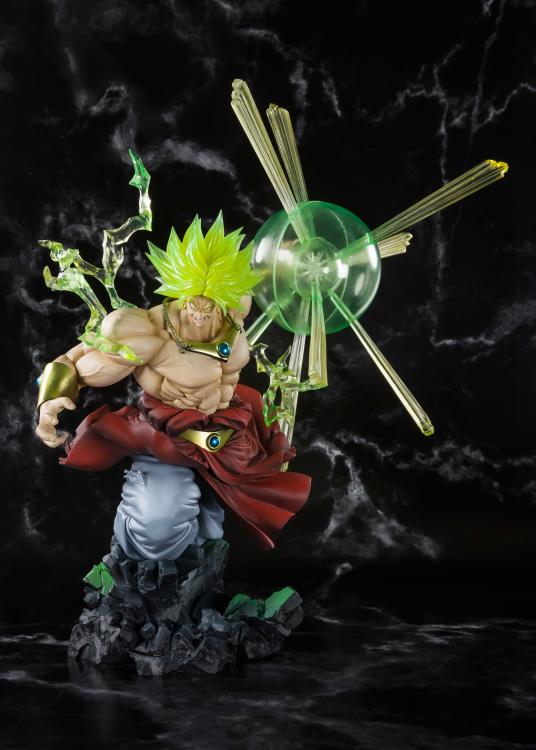 Dragon Ball Z FiguartsZERO Super Saiyan Broly (The Burning Battles) Gallery Image 6
