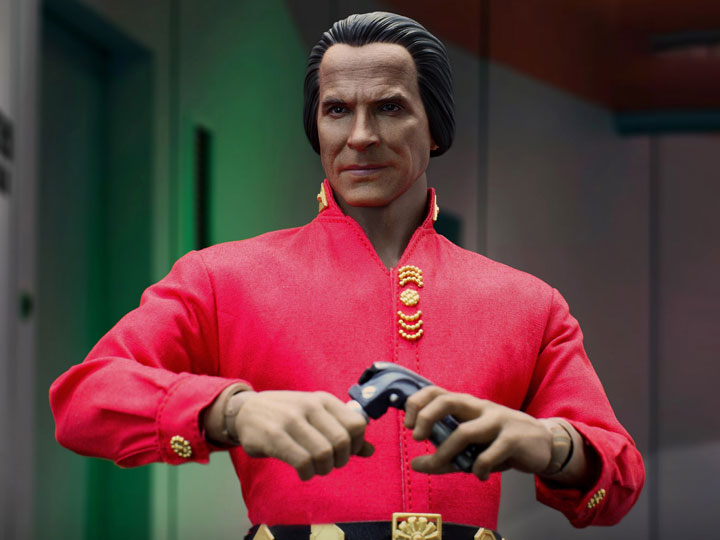 Star Trek TOS Khan 1/6 Scale Articulated Figure Gallery Image 1