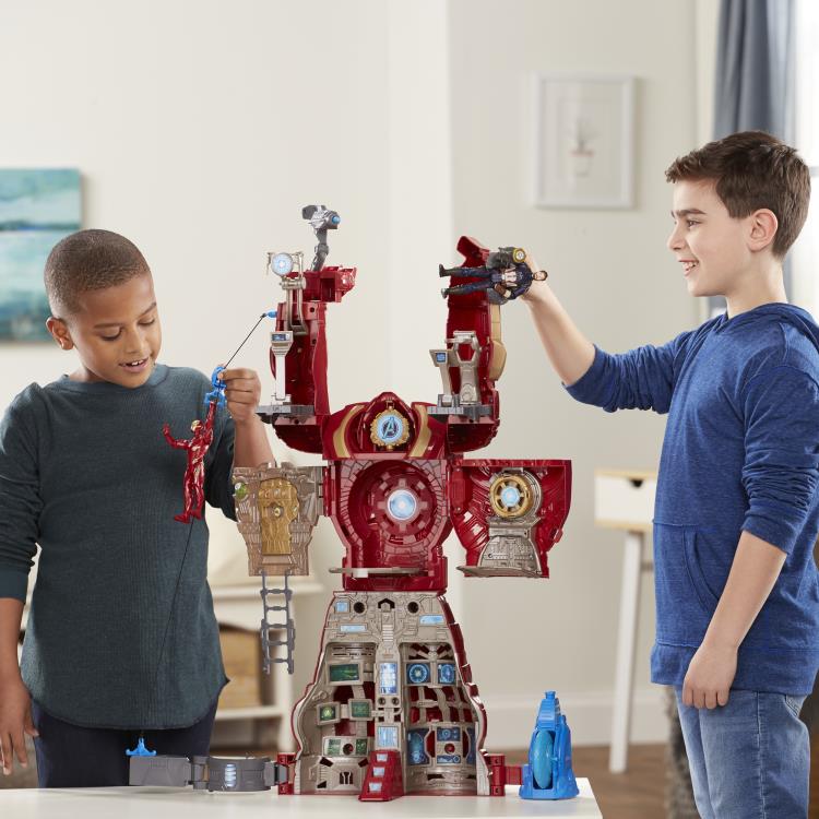 Avengers: Infinity War Hulkbuster Ultimate Figure HQ Playset Gallery Image 7
