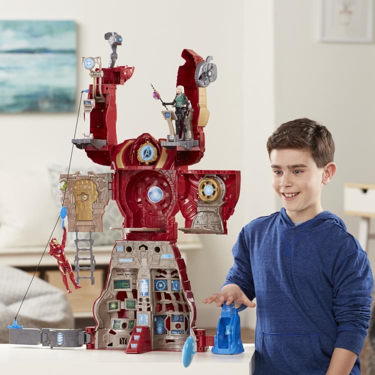 Avengers: Infinity War Hulkbuster Ultimate Figure HQ Playset Gallery Image 9