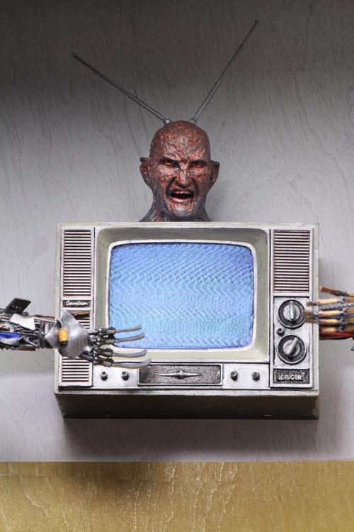 Nightmare on Elm Street Deluxe Accessory Set Gallery Image 9