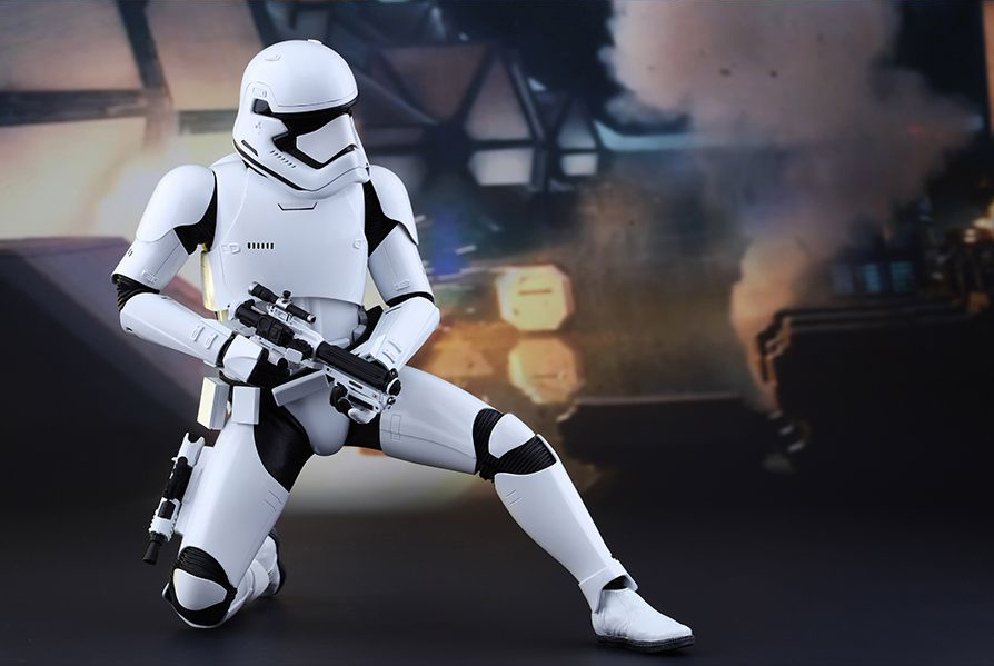 Star Wars: The Force Awakens MMS317 First Order Stormtrooper 1/6th Scale Collectible Figure + $125 BBTS Store Credit Bonus Gallery Image 3