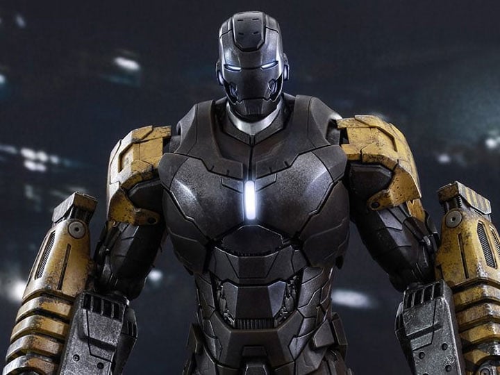 Iron Man 3 MMS277 Striker (Mark XXV) 1/6th Scale Collectible