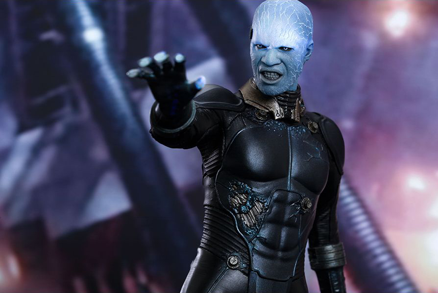 The Amazing Spider-Man 2 MMS246 Electro 1/6th Scale Collectible Figure + $175 BBTS Store Credit Bonus Gallery Image 15