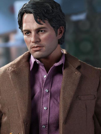 The Avengers MMS229 Bruce Banner 1/6th Scale Collectible Figure + $75 BBTS Store Credit Bonus Gallery Image 2