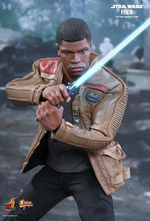 Star Wars: The Force Awakens MMS345 Finn 1/6th Scale Collectible Figure + $125 BBTS Store Credit Bonus Gallery Image 4