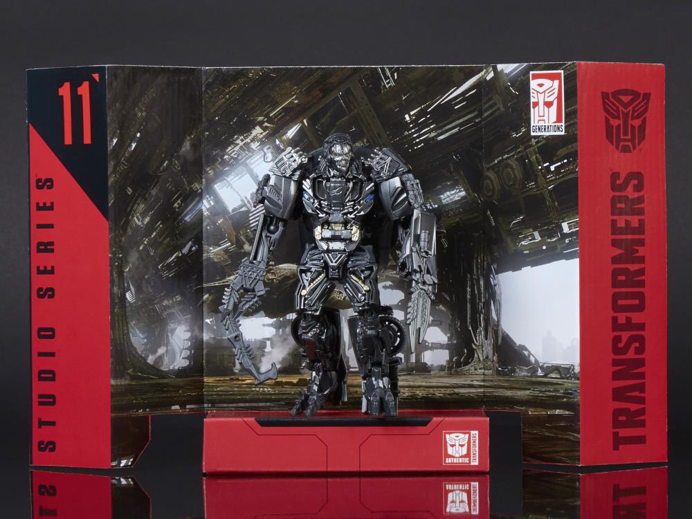 Transformers Studio Series 11 Deluxe Lockdown Gallery Image 11