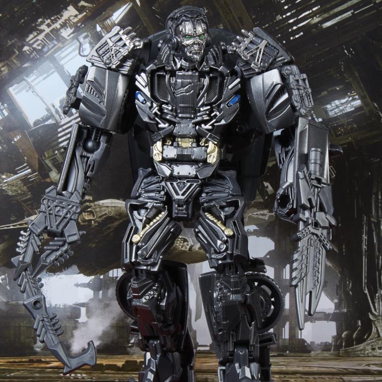 Transformers Studio Series 11 Deluxe Lockdown Gallery Image 5