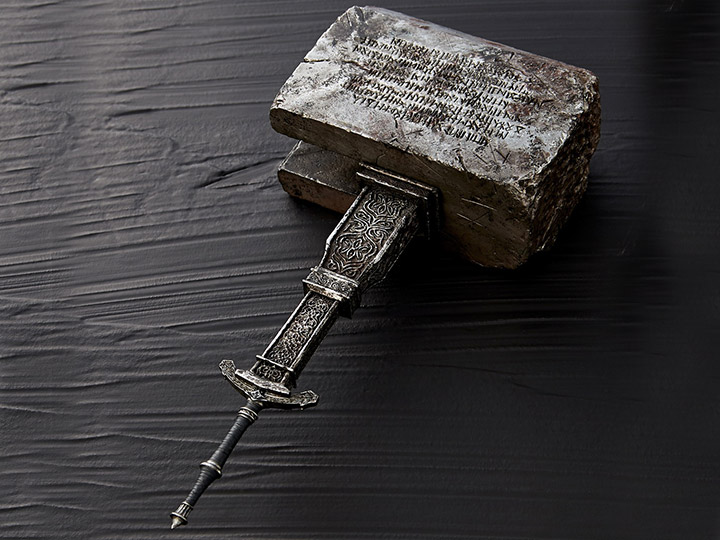 Bloodborne Hunter's Arsenal Kirkhammer 1/6 Scale Accessory Gallery Image 1