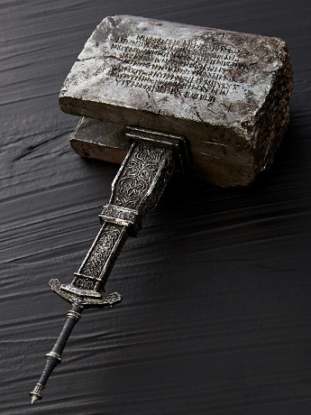 Bloodborne Hunter's Arsenal Kirkhammer 1/6 Scale Accessory Gallery Image 2