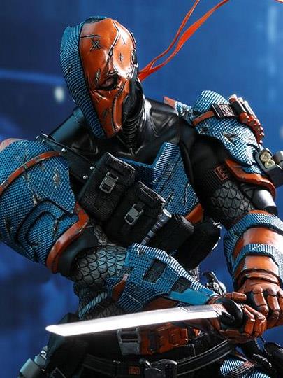 Batman: Arkham Origins VGM30 Deathstroke 1/6th Scale Collectible Figure Gallery Image 2