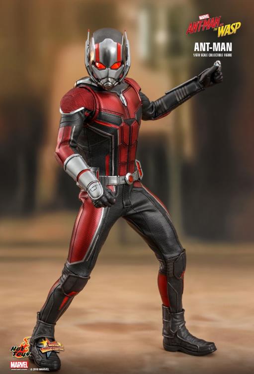 Ant-Man and the Wasp MMS497 Ant-Man 1/6th Scale Collectible Figure Gallery Image 6