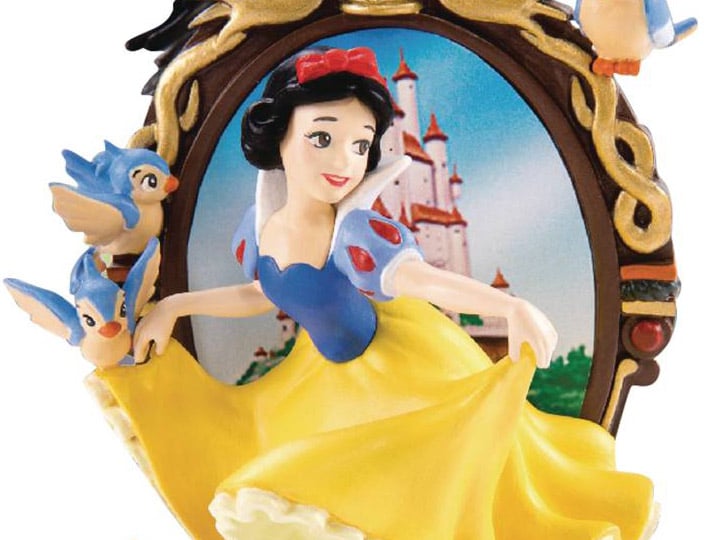 Disney D-Select DS-013 Snow White PX Previews Exclusive Statue Gallery Image 1