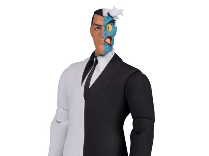 Batman: The Animated Series Two-Face Figure Gallery Image 1