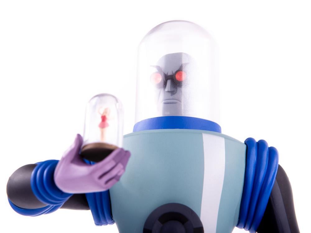 Batman: The Animated Series Mr. Freeze 1/6 Scale Figure Gallery Image 14