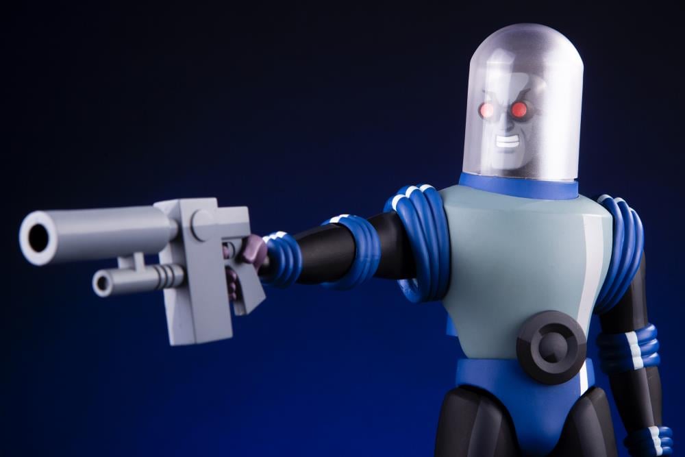 Batman: The Animated Series Mr. Freeze 1/6 Scale Figure Gallery Image 8