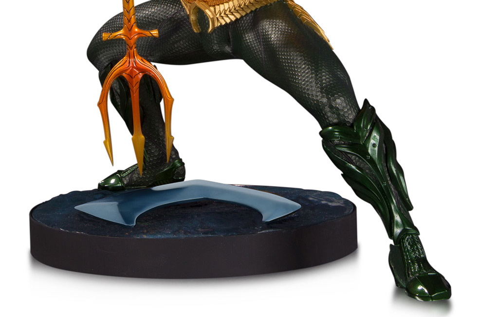 Aquaman Statue Gallery Image 3