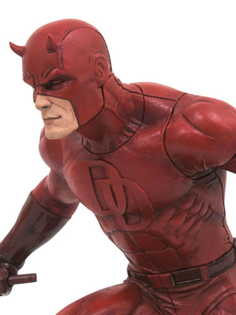 Marvel Premier Collection Daredevil Statue Gallery Image 2