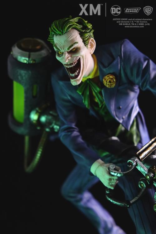 DC Rebirth Premium Collectibles Joker Statue Gallery Image 6