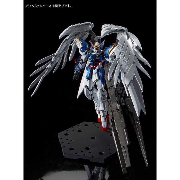 Gundam Wing: Endless Waltz RG Wing Gundam Zero & Drei Zwerg (Titanium Finish) Exclusive 1/144 Scale Model Kit Gallery Image 11