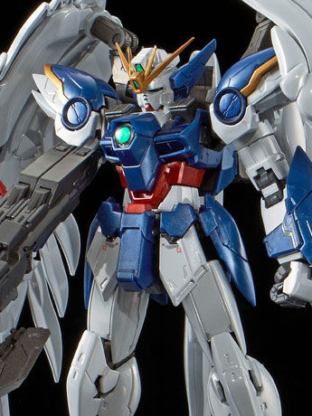 Gundam Wing: Endless Waltz RG Wing Gundam Zero & Drei Zwerg (Titanium Finish) Exclusive 1/144 Scale Model Kit Gallery Image 2