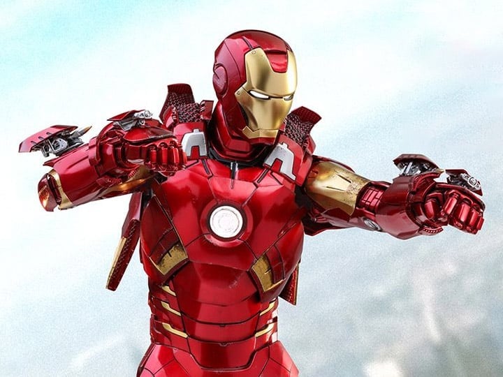 The Avengers MMS500D27 Iron Man Mark VII 1/6 Scale Collectible Figure Gallery Image 1
