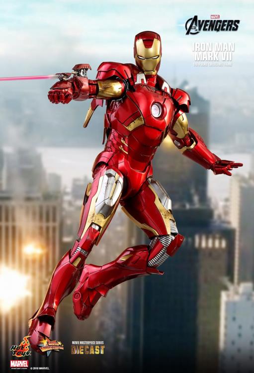 The Avengers MMS500D27 Iron Man Mark VII 1/6 Scale Collectible Figure Gallery Image 3