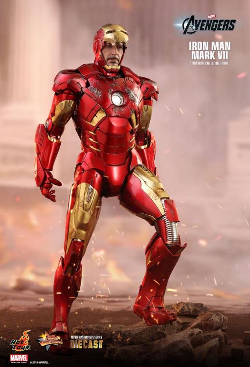 The Avengers MMS500D27 Iron Man Mark VII 1/6 Scale Collectible Figure Gallery Image 5