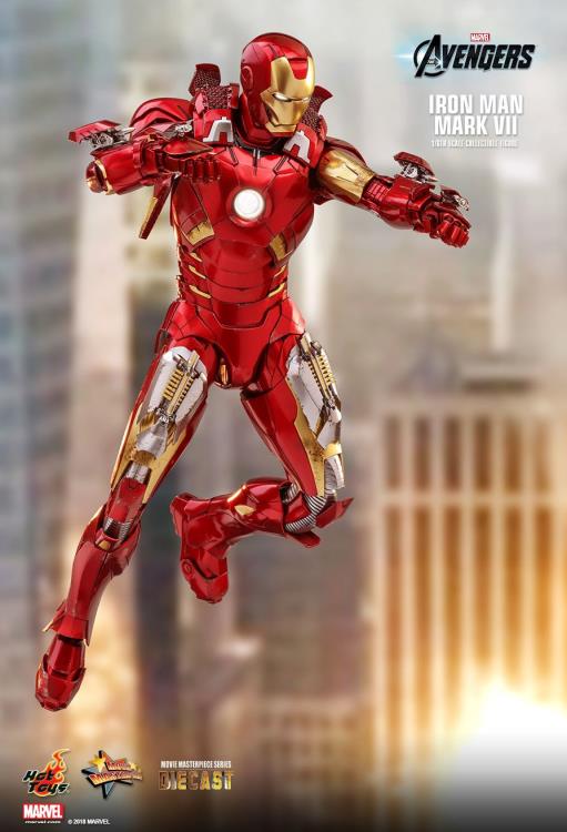 The Avengers MMS500D27 Iron Man Mark VII 1/6 Scale Collectible Figure Gallery Image 11