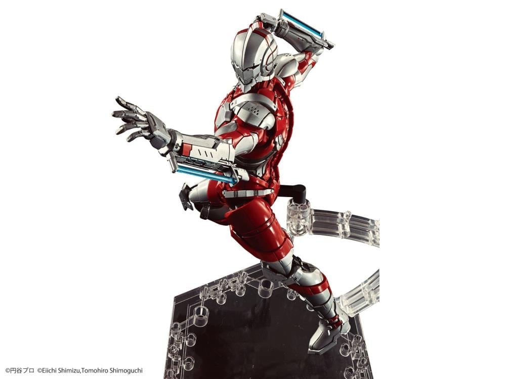 Ultraman Figure-rise Standard Ultraman (B Type) Model Kit Gallery Image 10