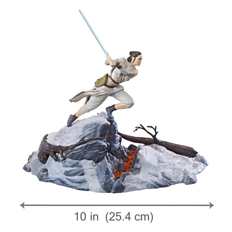 Star Wars: The Black Series Centerpiece 04 Rey Statue Gallery Image 8