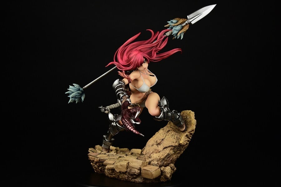 Fairy Tail Erza Scarlet (Knight Ver.) 1/6 Scale Figure Gallery Image 3
