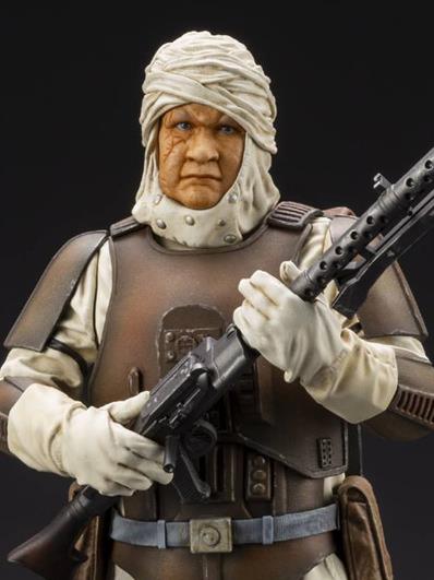 Star Wars Bounty Hunter ArtFX+ Dengar Statue Gallery Image 2