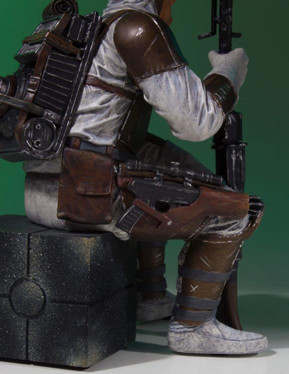 Star Wars Collector's Gallery Dengar Statue Gallery Image 12
