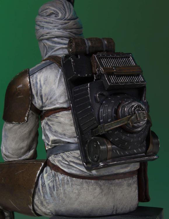 Star Wars Collector's Gallery Dengar Statue Gallery Image 11