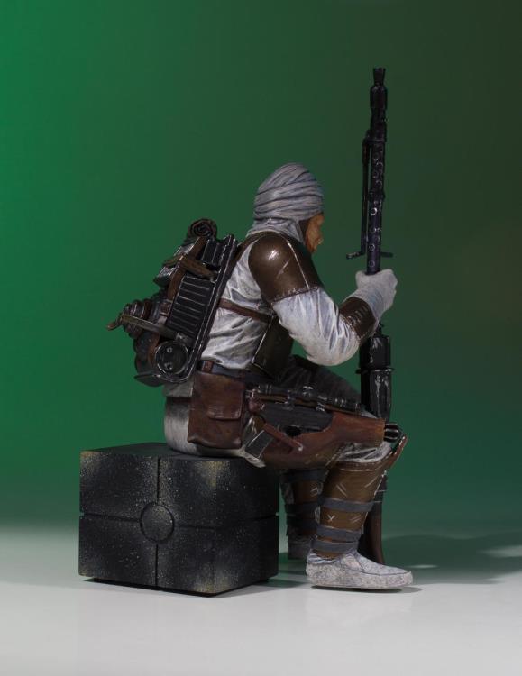 Star Wars Collector's Gallery Dengar Statue Gallery Image 7