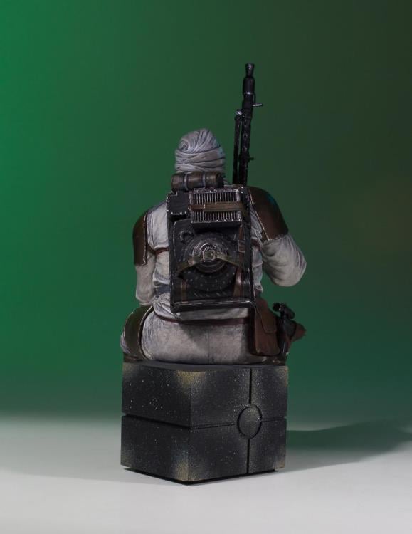 Star Wars Collector's Gallery Dengar Statue Gallery Image 9