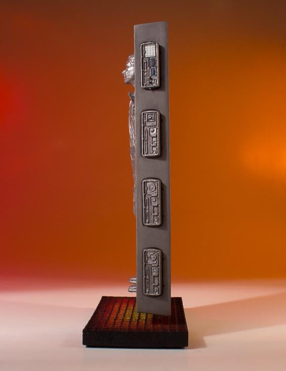 Star Wars Collector's Gallery Han Solo (Carbonite) Statue Gallery Image 5