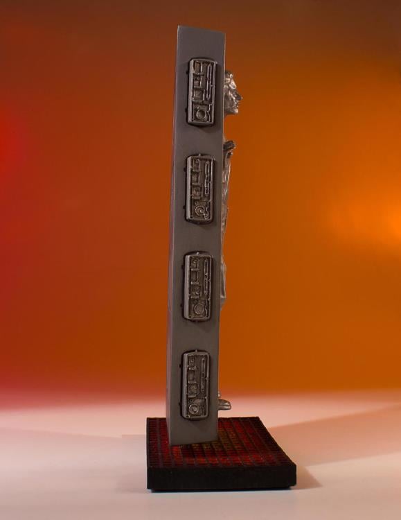 Star Wars Collector's Gallery Han Solo (Carbonite) Statue Gallery Image 8