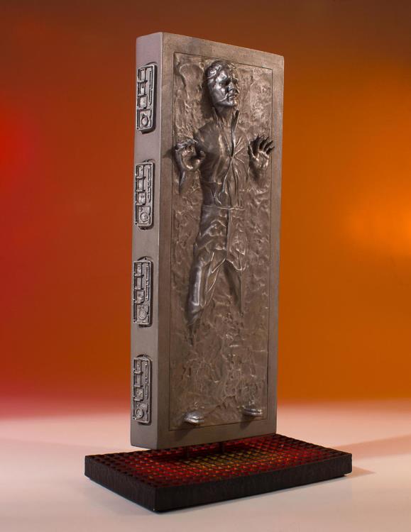 Star Wars Collector's Gallery Han Solo (Carbonite) Statue Gallery Image 11