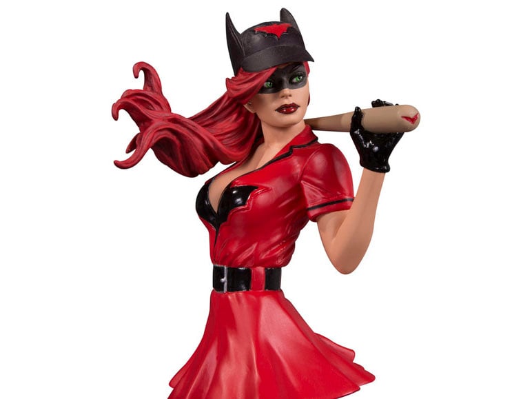 DC Bombshells Batwoman (Away Uniform) Limited Edition Statue Gallery Image 4