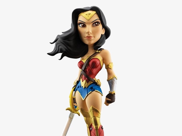 Wonder Woman (Gal Gadot) Vinyl Figure Gallery Image 1