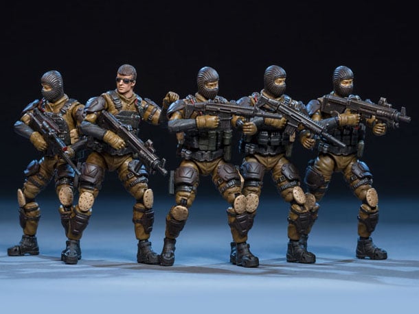 Dark Source Soldier Series Tiger Tracker 1/24 Scale Figure Set Gallery Image 4
