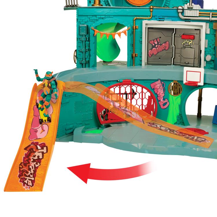 Rise of The Teenage Mutant Ninja Turtles Epic Sewer Lair Playset Gallery Image 6