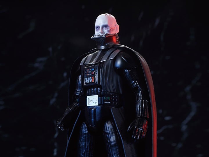 Star Wars: Return of the Jedi Darth Vader 1/12 Scale Model Kit Gallery Image 1