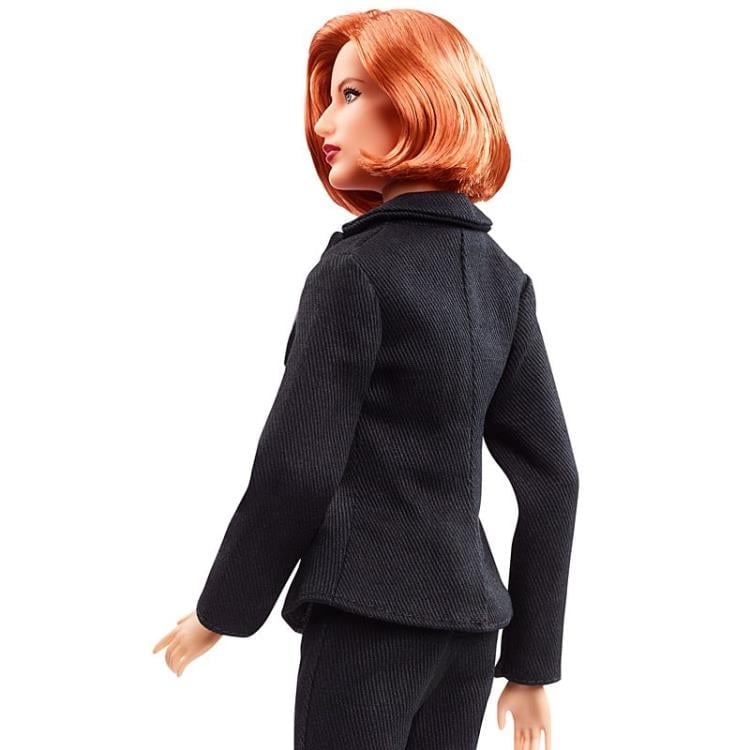 The X-Files Barbie Agent Dana Scully Gallery Image 6