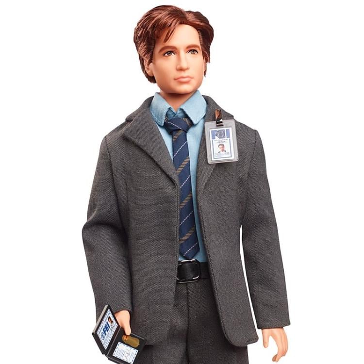 The X-Files Barbie Agent Fox Mulder Gallery Image 6